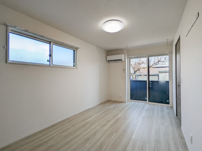 居室・リビング　図面と現状に相違がある場合には現状を優先