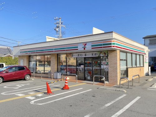 コンビニ　セブンイレブン 岸和田中井町店（コンビニ）まで618m