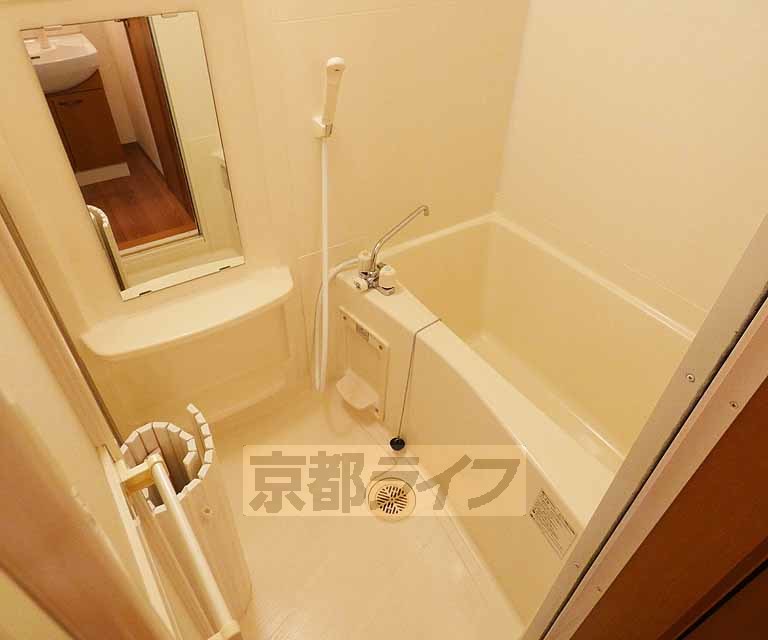 近鉄京都線 伏見駅 徒歩12分 9階建 築18年の風呂写真