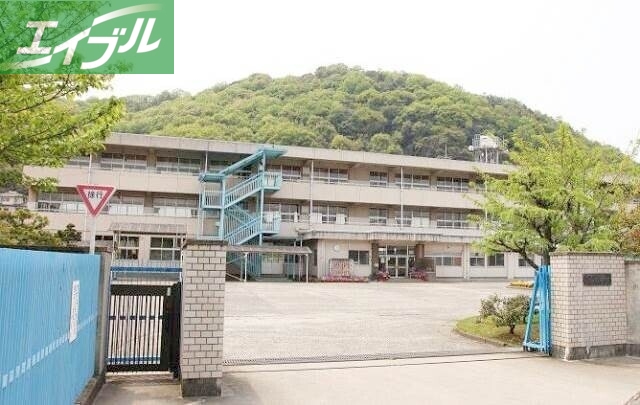 小学校　倉敷市立連島南小学校（小学校）まで723m