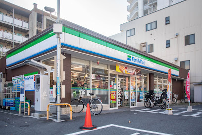 コンビニ　ファミリーマート 亀戸六丁目店（コンビニ）まで163m