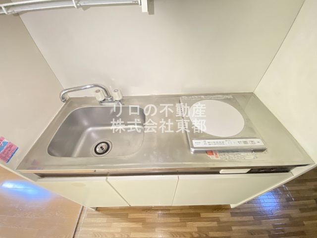 キッチン　火を使わず安心でお掃除も簡単なＩＨコンロ１口付です♪