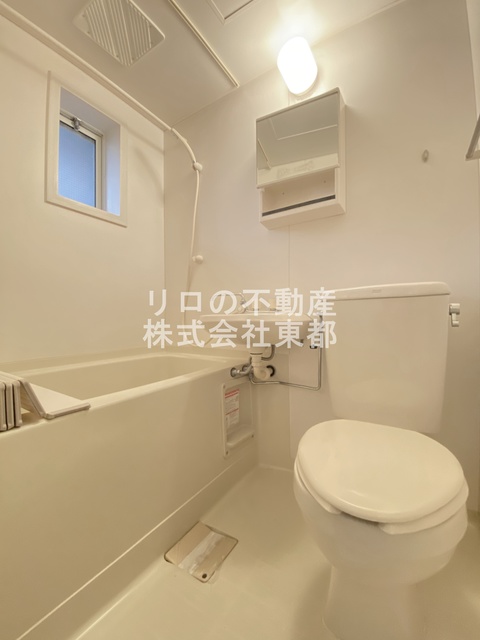 バス・シャワールーム　お掃除がしやすい洗面台付き３点ユニットです☆