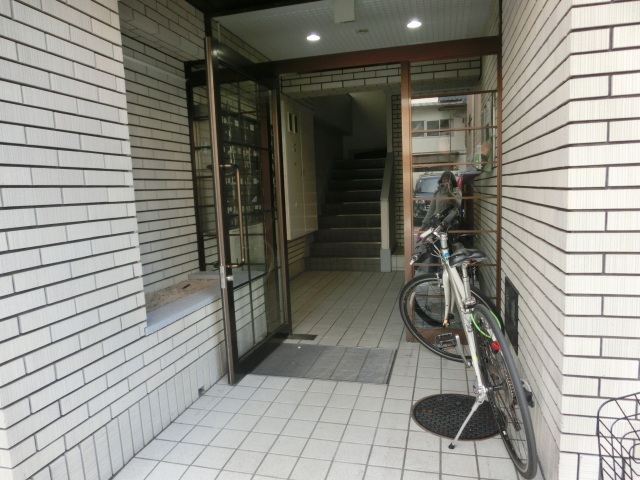 エントランス　エントランス