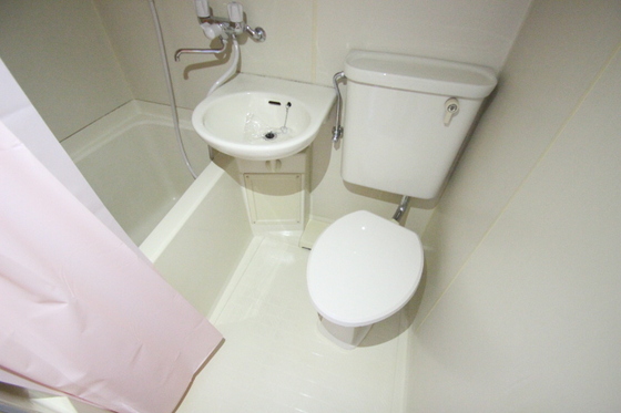 トイレ　※別部屋の写真です