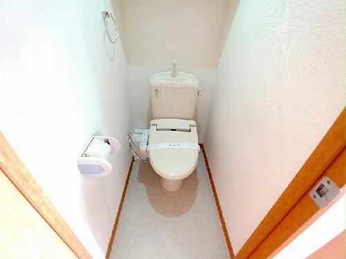 トイレ　温水洗浄便座付き