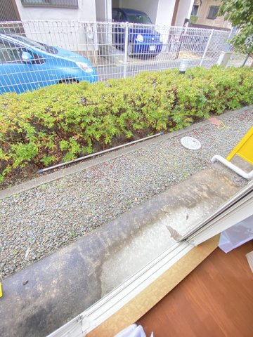 庭　簡単な家庭菜園も楽しめるお庭です