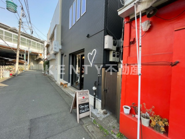 飲食店　Chilling Coffee&Bake（飲食店）まで11m