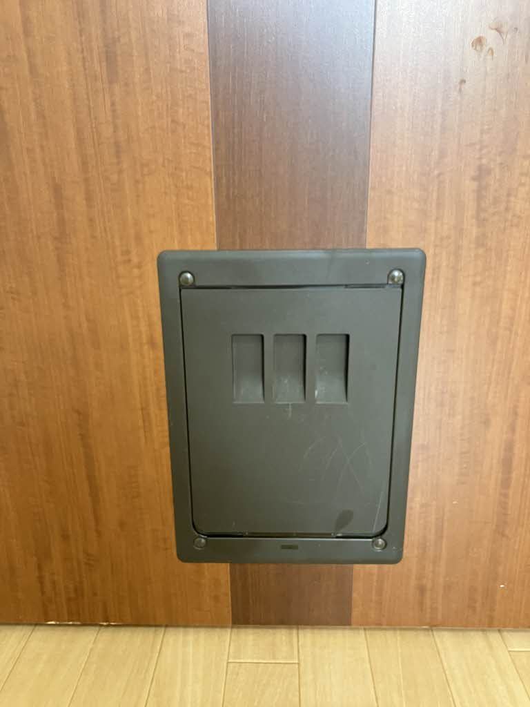 その他　ペット扉