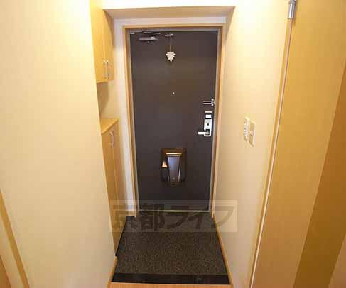 玄関　下駄箱も余裕があります・