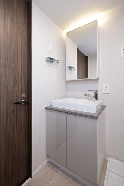 洗面設備　※写真は同タイプ住戸です。
