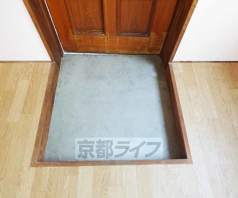玄関　大きな段差がありません