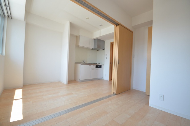 居室・リビング　写真は別号室のものです。