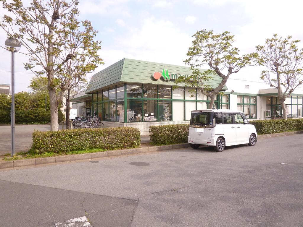 スーパー　マルエツ小林店（スーパー）まで629m