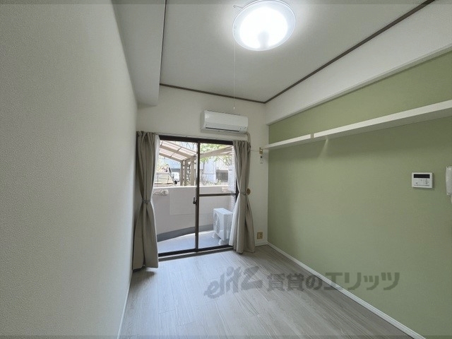 居室・リビング　洋室