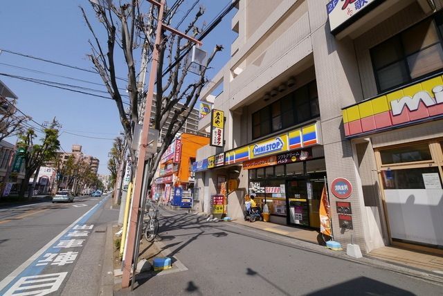 コンビニ　ミニストップ（コンビニ）まで513m