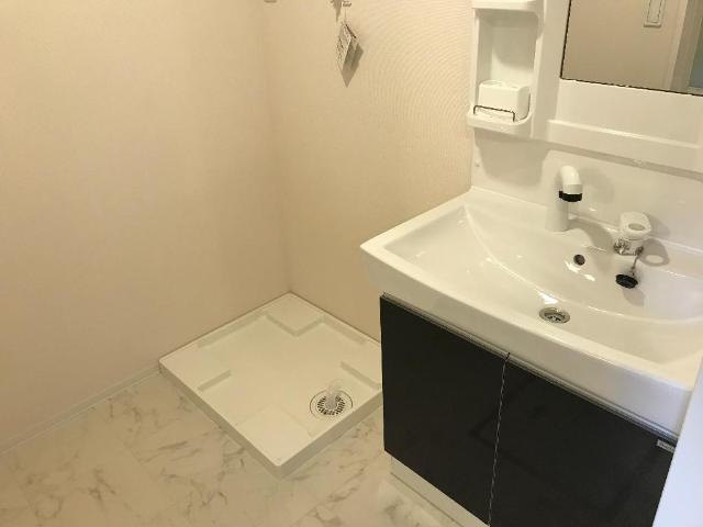 洗面設備　洗髪洗面化粧台