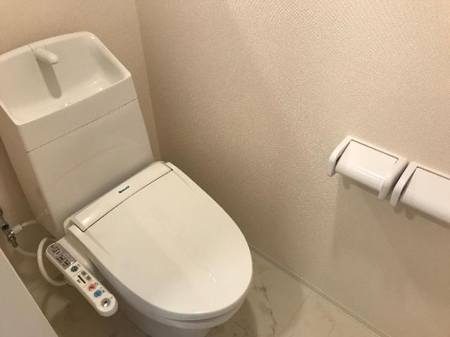 トイレ　シャワー付トイレ