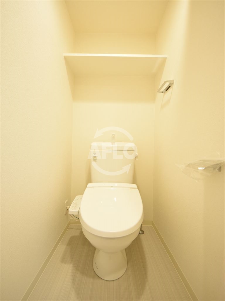 トイレ　プレサンス上町台夕陽丘　温水洗浄便座