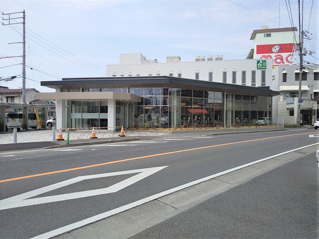 銀行　伊予銀行余戸支店（銀行）まで469m