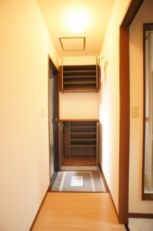 玄関　図面と現状に相違がある場合には現状を優先