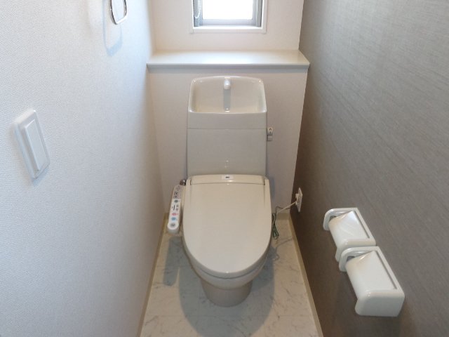 トイレ　シャワー付トイレ（イメージ）