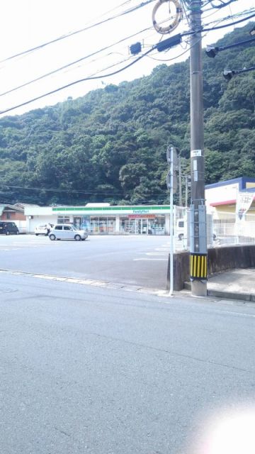 コンビニ　ファミリーマート 三川町店（コンビニ）まで1686m