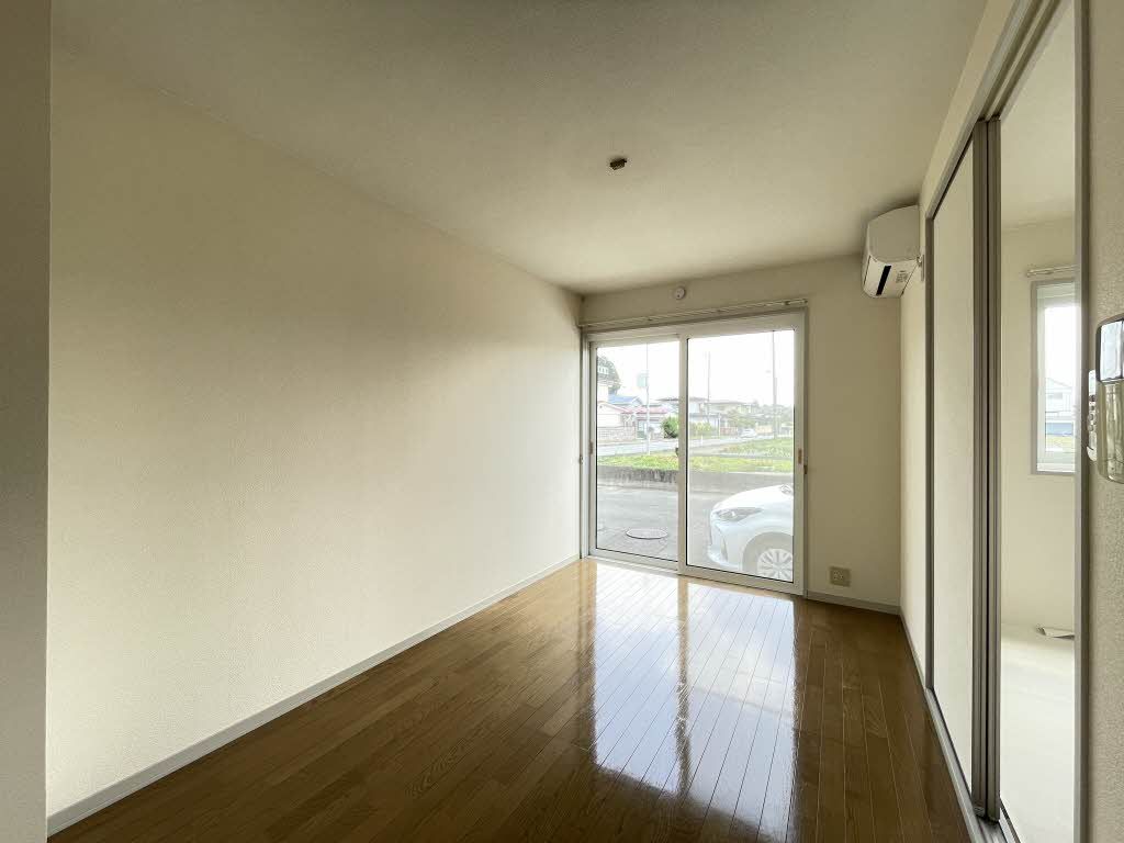 居室・リビング　リビング