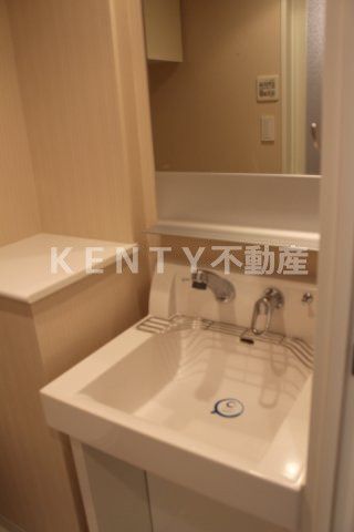 洗面設備　コンパクトで使いやすい洗面所