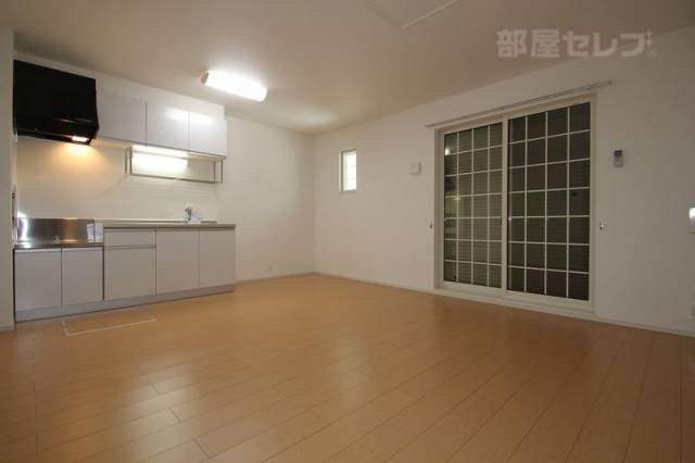 居室・リビング　広々としたリビングです