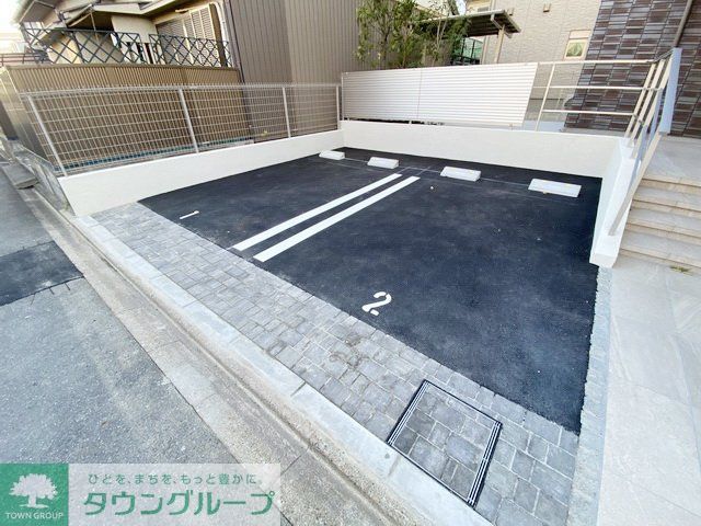 駐車場　駐車場