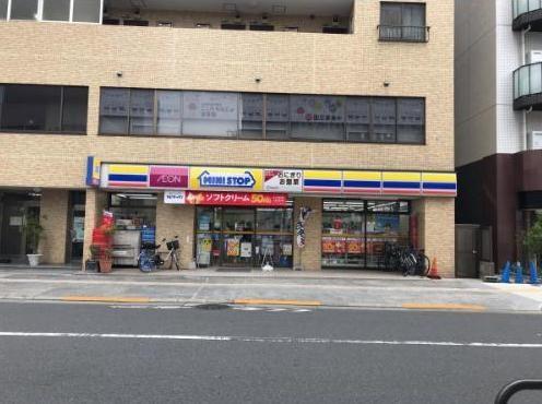 コンビニ　セブン-イレブン 足立千住１丁目店（コンビニ）まで169m