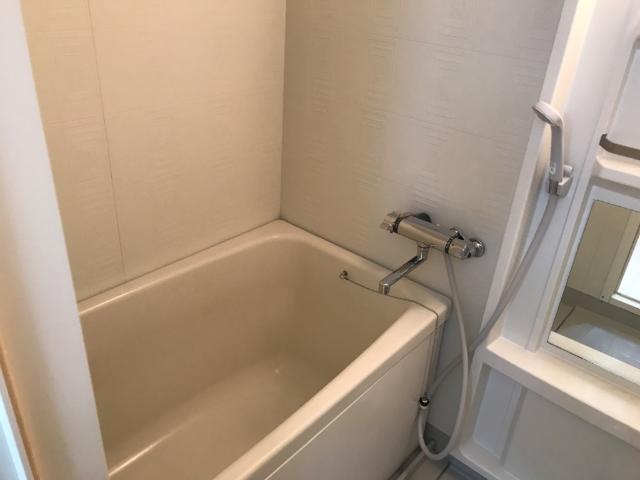 バス・シャワールーム　バス