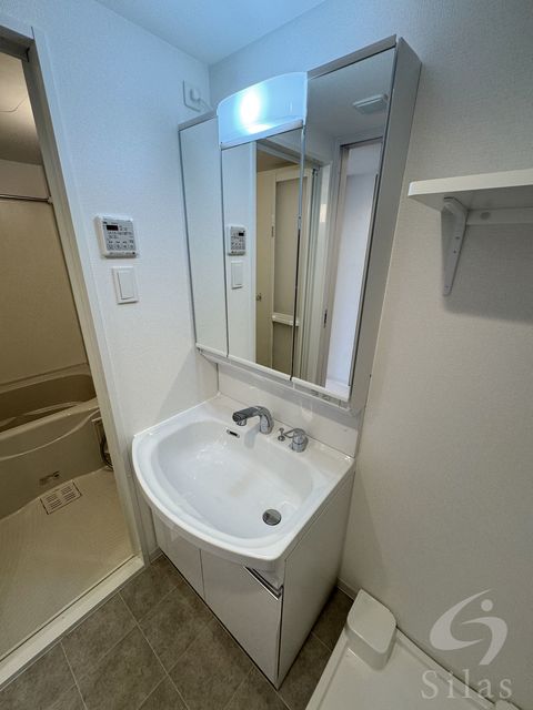 洗面設備　同仕様