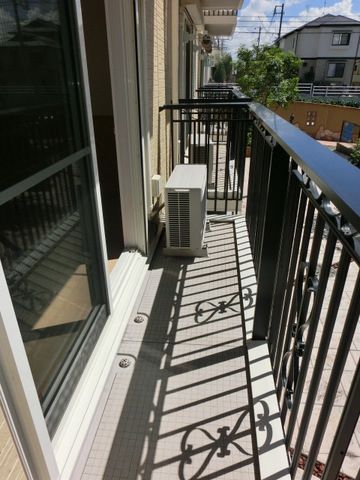 バルコニー　バルコニー完備。