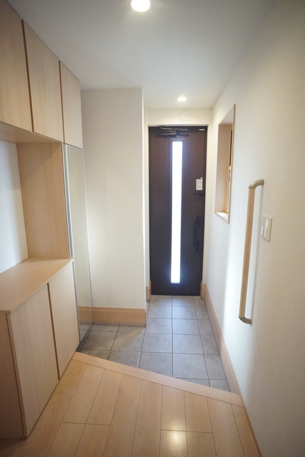 玄関　※２０２０年９月撮影