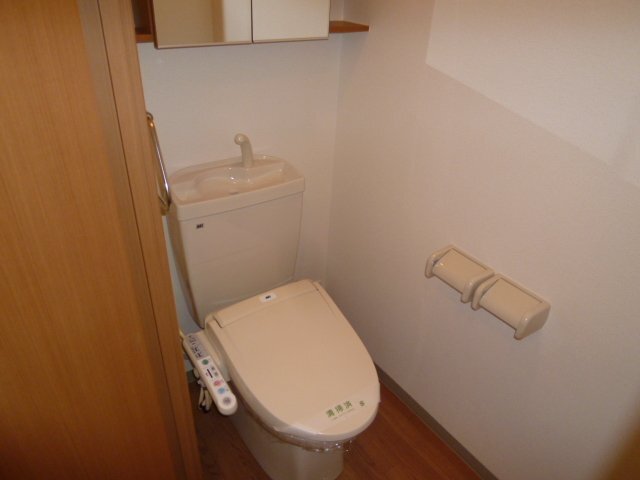 トイレ　シャワー付トイレ