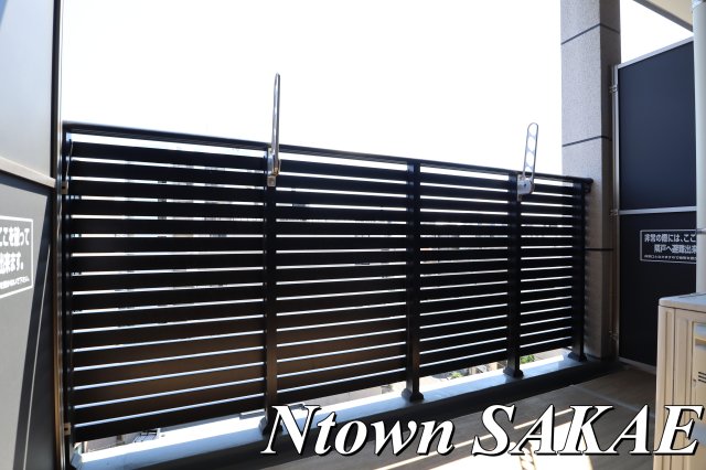 バルコニー　開放的で明るい空間を演出してくれるバルコニーです