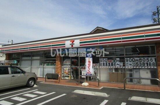 コンビニ　セブンイレブン 尾張旭晴丘店（コンビニ）まで596m