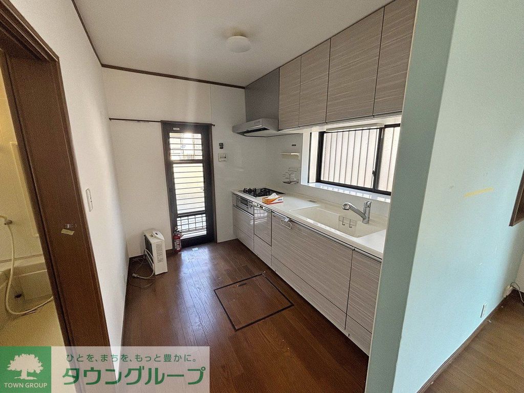 キッチン　バルコニー