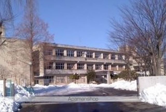 小学校　蓬莱小学校（小学校）まで1300m