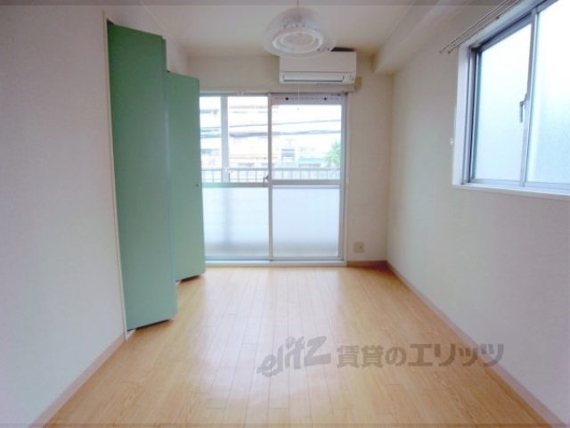 居室・リビング　６．３帖