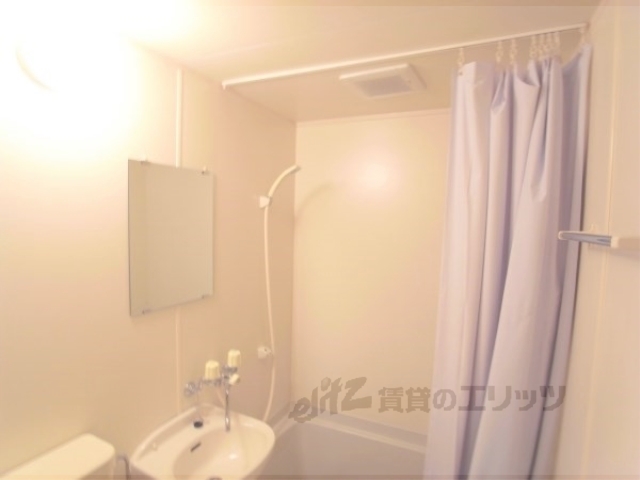 洗面設備　上段