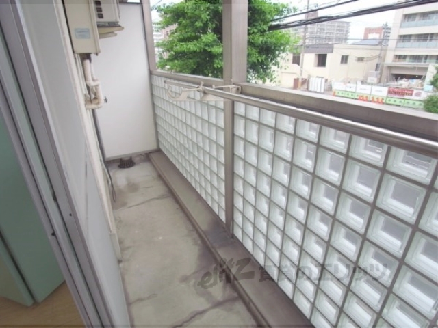 バルコニー　東向き