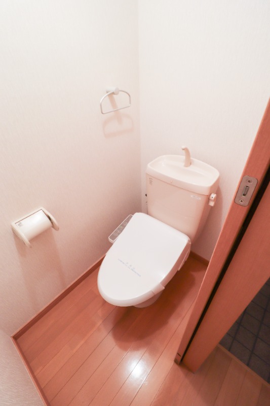 トイレ　図面と現状に相違がある場合には現状を優先