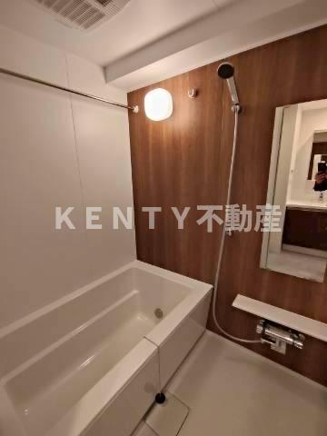 バス・シャワールーム　ゆったり過ごせるお風呂です