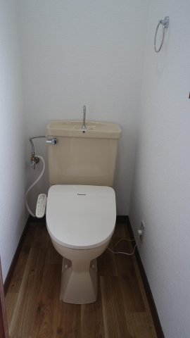 トイレ　１F　トイレ　２Fにもトイレあります