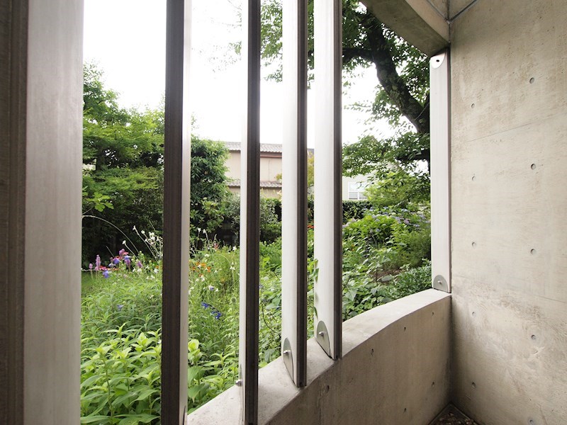 バルコニー　写真は103号(別タイプ)