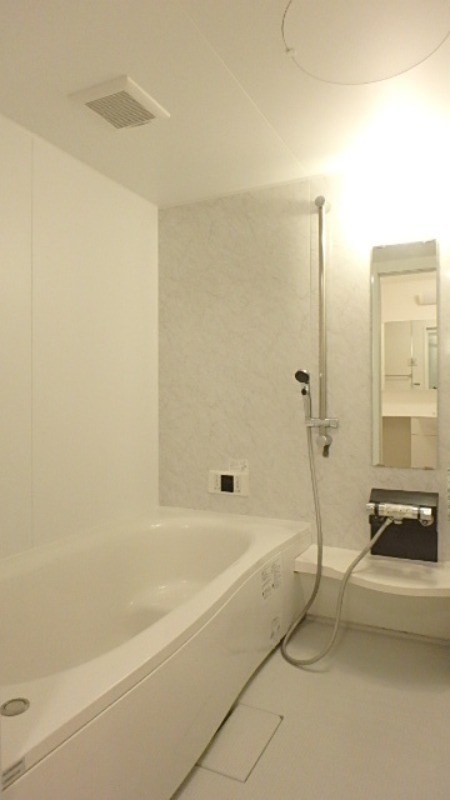 バス・シャワールーム　図面と現状に相違がある場合には現状を優先