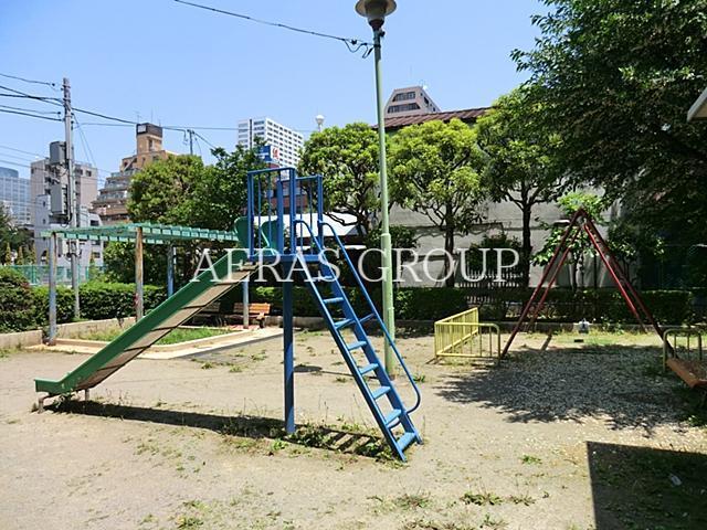 公園　きくはな児童遊園（公園）まで180m